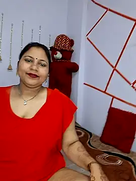 MOM-SUN-COUPLE online show from February 2025 04:33:01 PM