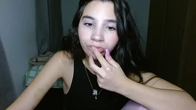 Snapshot of mia__lopez_ chatting on October 2025 02:52:01 AM mia lopez online show from October 2025 02:52:01 AM