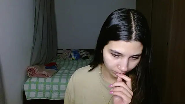 Snapshot of mia__lopez_ chatting on October 2025 01:31:02 AM mia lopez online show from October 2025 01:31:02 AM