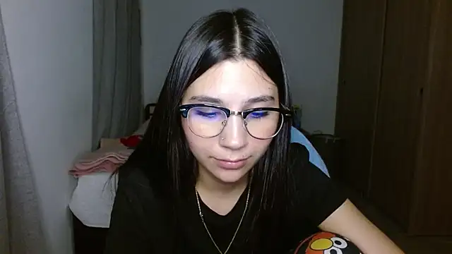 Snapshot of mia__lopez_ chatting on October 2025 03:36:02 AM mia lopez online show from October 2025 03:36:02 AM