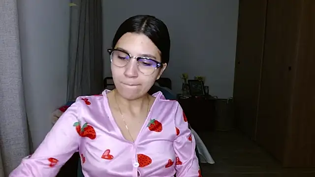 Snapshot of mia__lopez_ chatting on November 2025 01:18:01 AM mia lopez online show from November 2025 01:18:01 AM