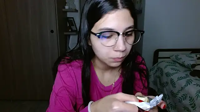 Snapshot of mia__lopez_ chatting on December 2025 12:51:01 AM mia lopez online show from December 2025 12:51:01 AM