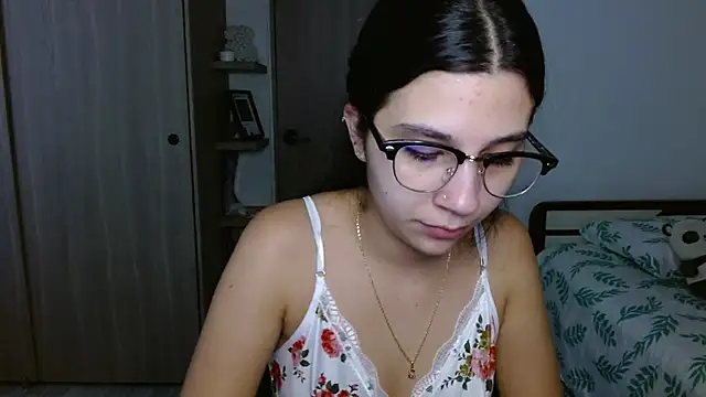 Snapshot of mia__lopez_ chatting on December 2025 01:48:02 AM mia lopez online show from December 2025 01:48:02 AM