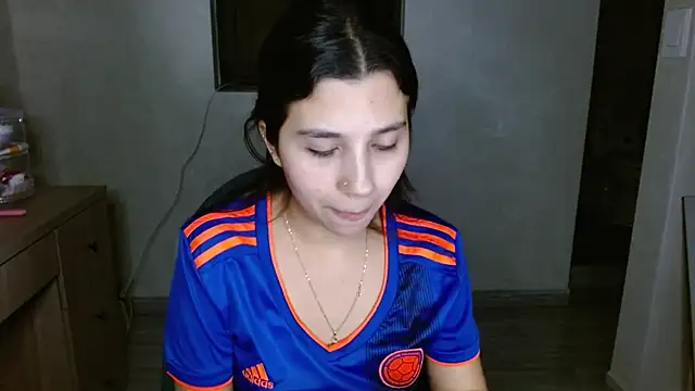 Snapshot of mia__lopez_ chatting on June 2026 04:35:01 AM mia lopez online show from June 2026 04:35:01 AM