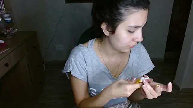 Snapshot of mia__lopez_ chatting on June 2026 04:13:02 AM mia lopez online show from June 2026 04:13:02 AM