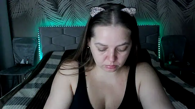 Snapshot of uliastar chatting on October 2025 07:21:01 AM uliastar online show from October 2025 07:21:01 AM