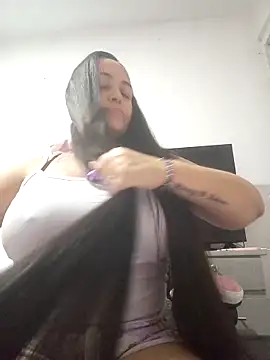 Snapshot of dayan_and_jonny chatting on April 2026 05:12:02 AM dayan and jonny online show from April 2026 05:12:02 AM