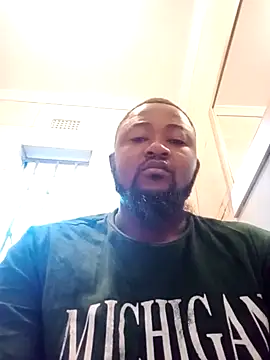 Snapshot of douksm chatting on January 2025 03:47:02 AM douksm online show from January 2025 03:47:02 AM