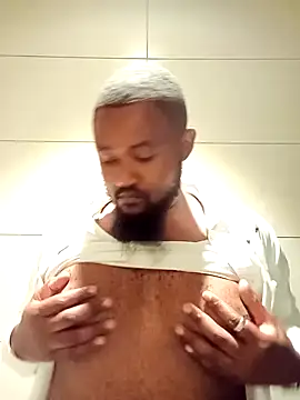 Snapshot of douksm chatting on February 2025 12:17:02 PM douksm online show from February 2025 12:17:02 PM