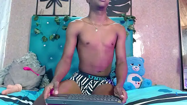 Snapshot of patrick__evans chatting on February 2025 05:48:01 AM patrick  evans online show from February 2025 05:48:01 AM