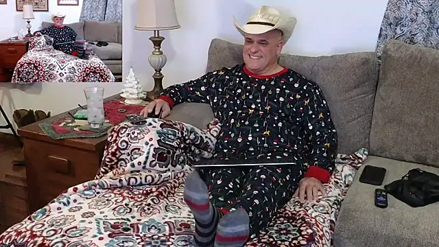 Foxhunt99 online show from December 2024 03:37:01 AM