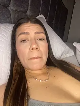 martina contreras online show from February 2026 10:08:02 PM