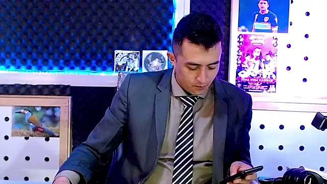 Darko0717 online show from February 2025 10:59:02 AM