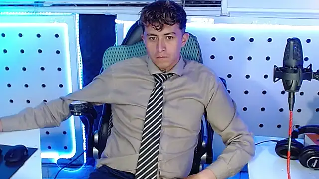 Darko0717 online show from September 2025 11:42:02 PM