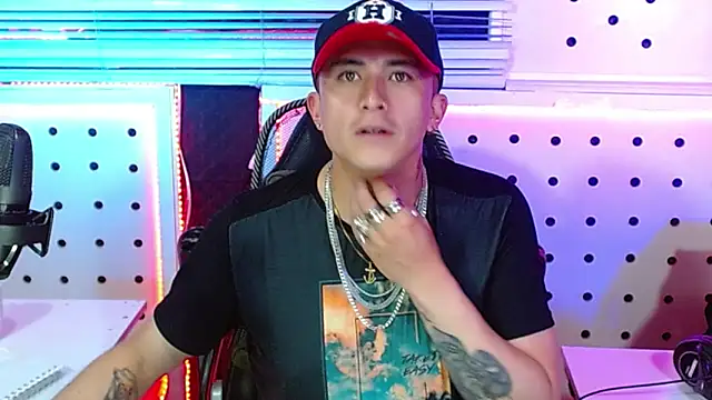 Darko0717 online show from November 2025 02:01:02 AM