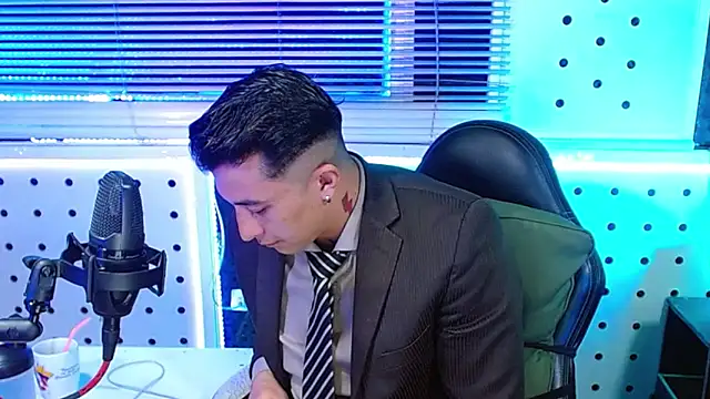 Darko0717 online show from January 2026 03:58:01 PM