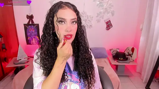 Snapshot of Cata_green chatting on December 2025 07:43:01 PM Cata green online show from December 2025 07:43:01 PM