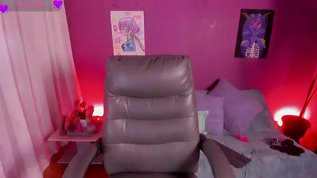 Snapshot of Cata_green chatting on April 2026 07:07:01 PM Cata green online show from April 2026 07:07:01 PM