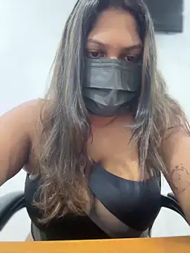 Snapshot of Black_Beauty997 chatting on January 2025 04:36:01 PM Black Beauty997 online show from January 2025 04:36:01 PM