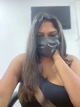 Snapshot of Black_Beauty997 chatting on February 2025 05:37:01 PM Black Beauty997 online show from February 2025 05:37:01 PM