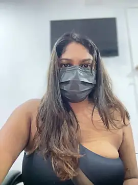 Snapshot of Black_Beauty997 chatting on February 2025 03:10:02 PM Black Beauty997 online show from February 2025 03:10:02 PM