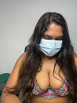 Snapshot of Black_Beauty997 chatting on April 2026 10:35:02 AM Black Beauty997 online show from April 2026 10:35:02 AM