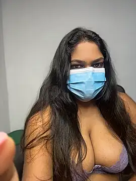 Snapshot of Black_Beauty997 chatting on April 2026 01:20:02 AM Black Beauty997 online show from April 2026 01:20:02 AM