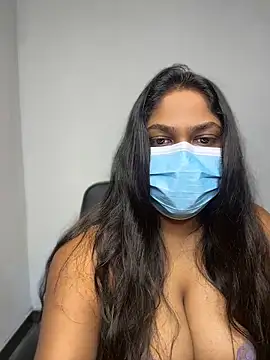 Snapshot of Black_Beauty997 chatting on April 2026 04:59:01 AM Black Beauty997 online show from April 2026 04:59:01 AM