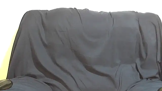 Snapshot of sluttylaura21 chatting on March 2025 04:38:02 AM sluttylaura21 online show from March 2025 04:38:02 AM