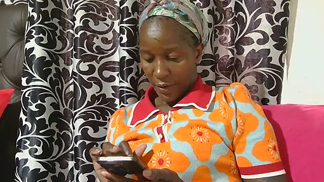 Snapshot of sluttylaura21 chatting on September 2025 07:53:01 AM sluttylaura21 online show from September 2025 07:53:01 AM