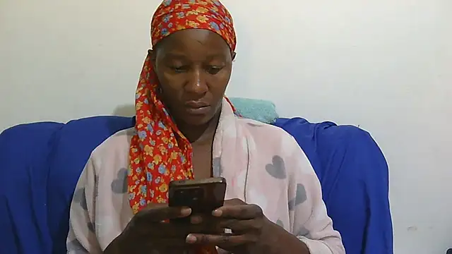 Snapshot of sluttylaura21 chatting on October 2025 04:48:01 AM sluttylaura21 online show from October 2025 04:48:01 AM