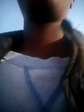 Snapshot of sluttylaura21 chatting on November 2025 05:04:02 PM sluttylaura21 online show from November 2025 05:04:02 PM