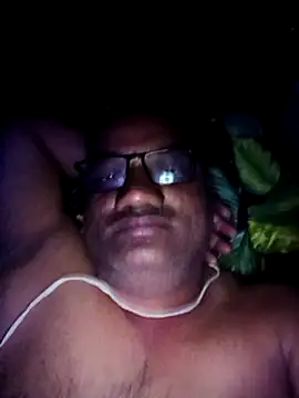 StarPacifist6 online show from December 2024 11:55:01 PM