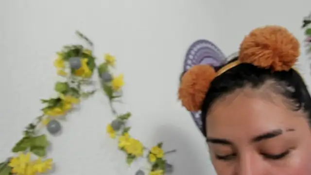 Snapshot of Hanna_moore1 chatting on January 2025 11:11:01 PM Hanna moore1 online show from January 2025 11:11:01 PM