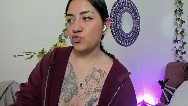 Snapshot of Hanna_moore1 chatting on February 2025 01:02:01 AM Hanna moore1 online show from February 2025 01:02:01 AM