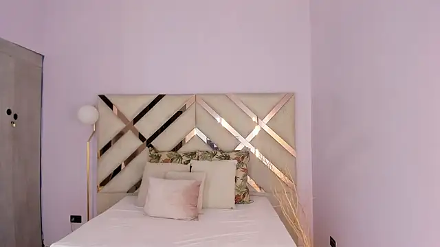 Snapshot of kylie_reyes chatting on March 2026 07:30:01 PM kylie reyes online show from March 2026 07:30:01 PM