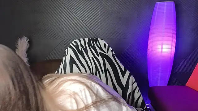 DjennaPalme online show from February 2025 09:16:01 AM