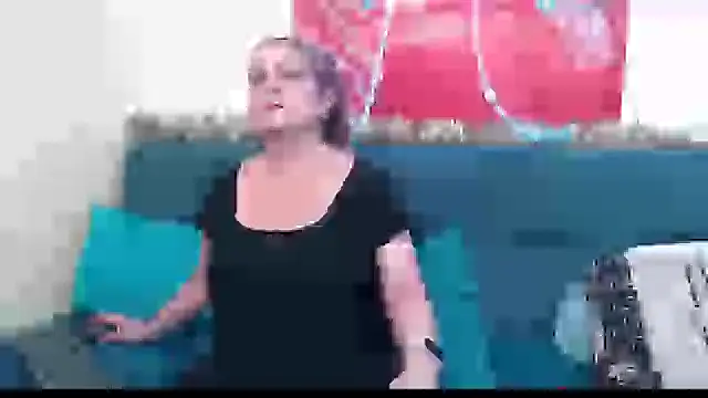 Snapshot of liliimilf chatting on November 2025 08:16:01 PM liliimilf online show from November 2025 08:16:01 PM