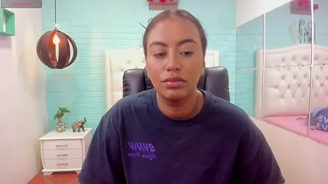 tracycum online show from December 2024 05:26:02 PM