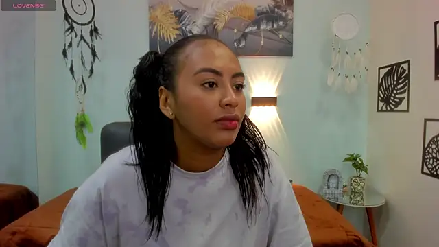 tracycum online show from February 2025 06:13:01 PM