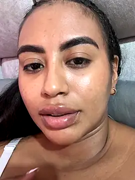 tracycum online show from November 2025 07:57:02 PM