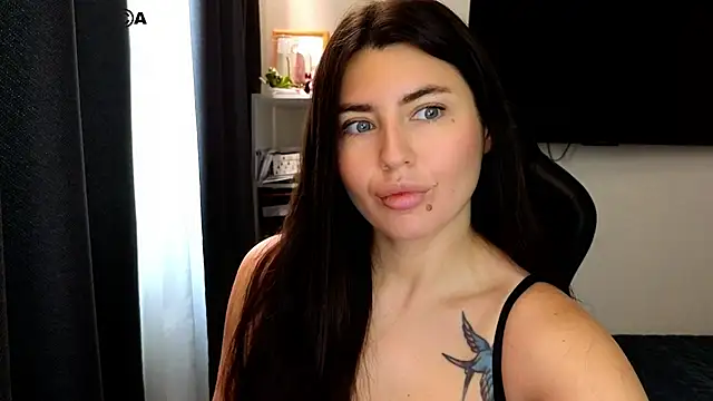 Snapshot of gracedorce chatting on May 2026 02:42:02 AM gracedorce online show from May 2026 02:42:02 AM