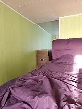 KiraXTender online show from February 2026 02:21:02 AM