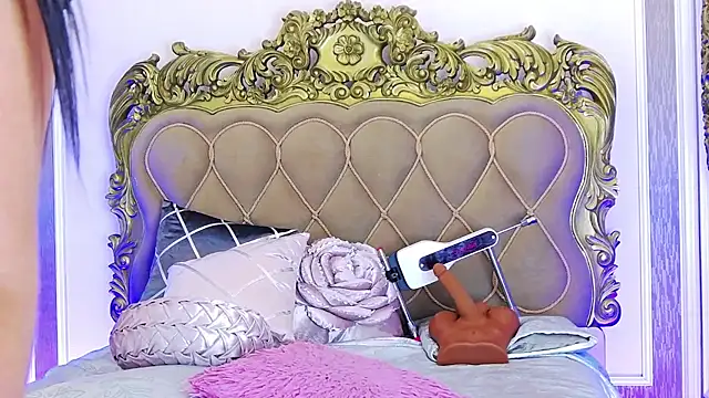 ChanelHarris online show from February 2025 07:17:01 PM