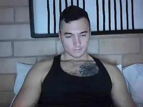 paulblack21 online show from April 2026 07:58:01 PM