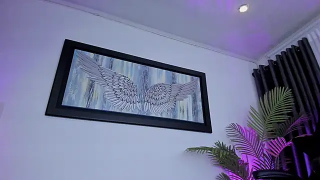 brianahill  online show from March 2025 10:38:01 PM