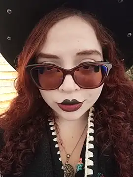 alicce moon  online show from June 2026 03:39:02 PM