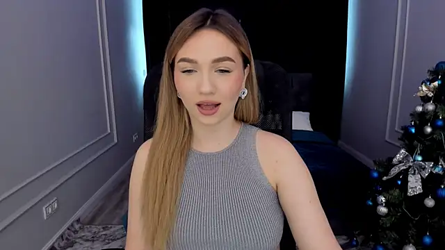 Snapshot of GracefulLook chatting on December 2024 12:31:01 PM GracefulLook online show from December 2024 12:31:01 PM