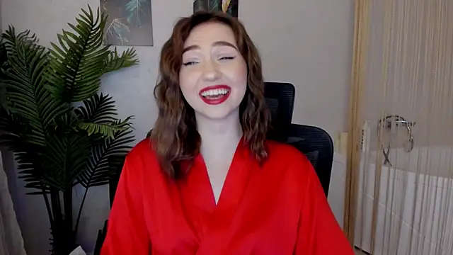 Snapshot of GracefulLook chatting on February 2025 07:33:02 PM GracefulLook online show from February 2025 07:33:02 PM