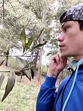 Juam22 online show from October 2025 08:43:02 PM